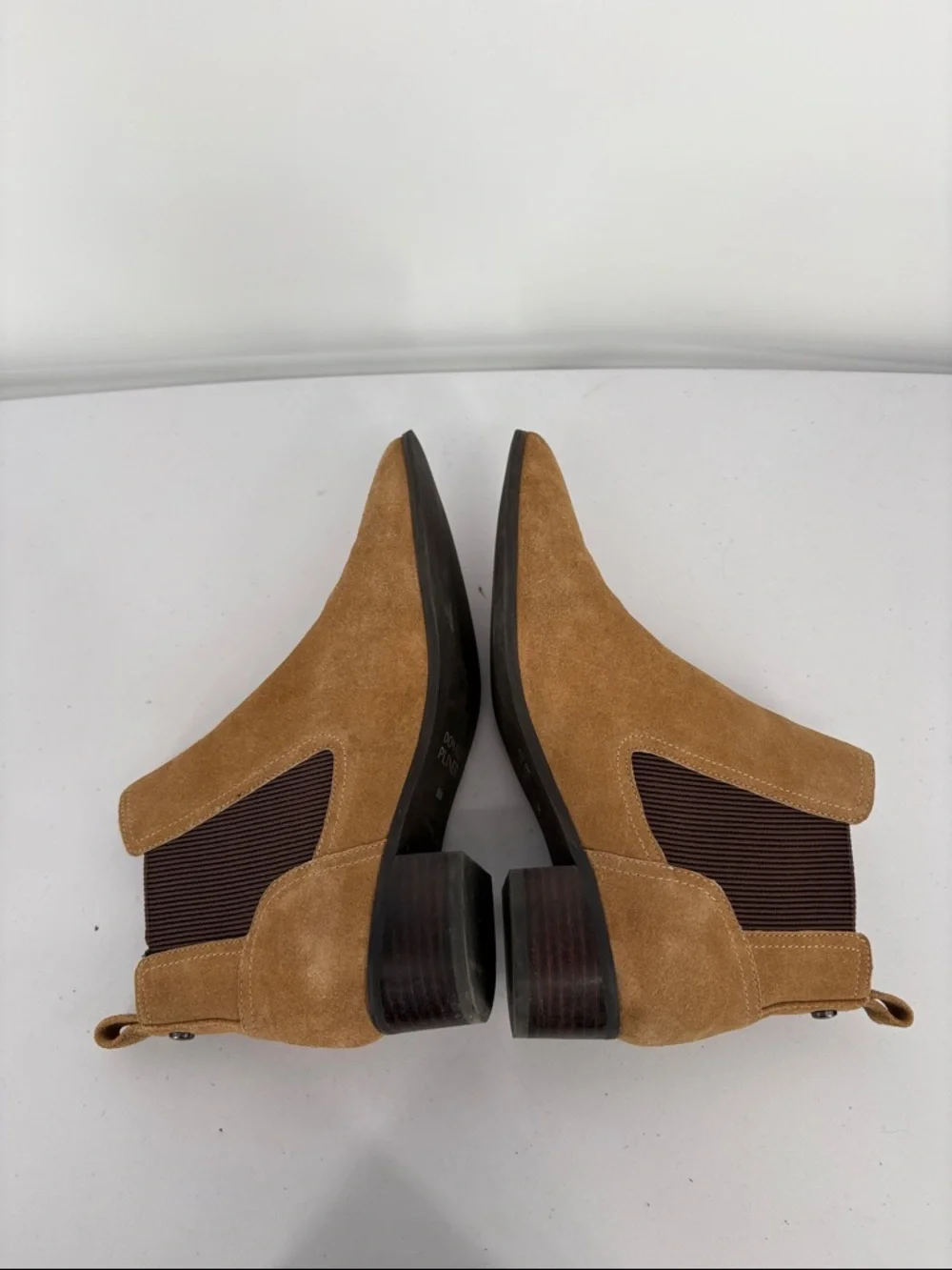 👘 Donald J. Pliner Suede tan Chelsea Ankle Boots
